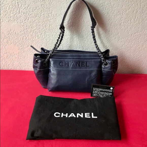 Authentic Chanel Indigo Blue Chain Shoulder Tote - Picture 2 of 8